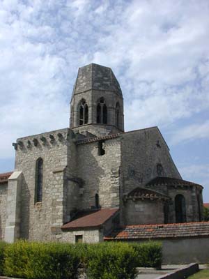 Église de Charroux - Commanderie OSJ - Allier (03)